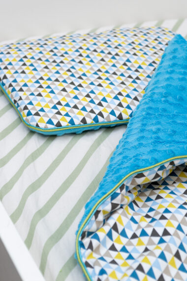 Komplet do wózka kolorowe trójkąty